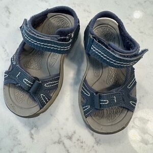 Keen toddler sandals - size 9